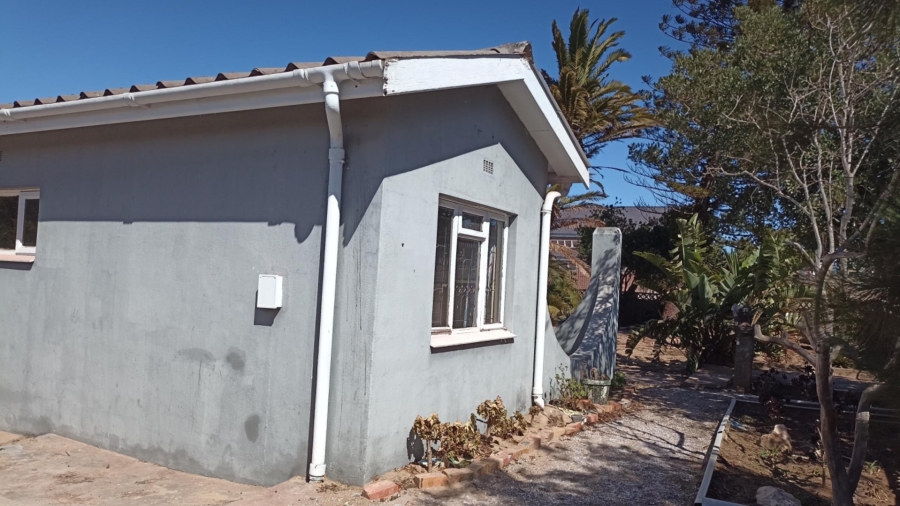 3 Bedroom Property for Sale in Louwville Western Cape